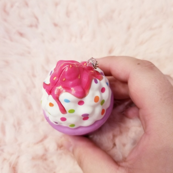 SUNDAY SALE Vanilla pink icecream squishy keychain - Picture 2 of 3